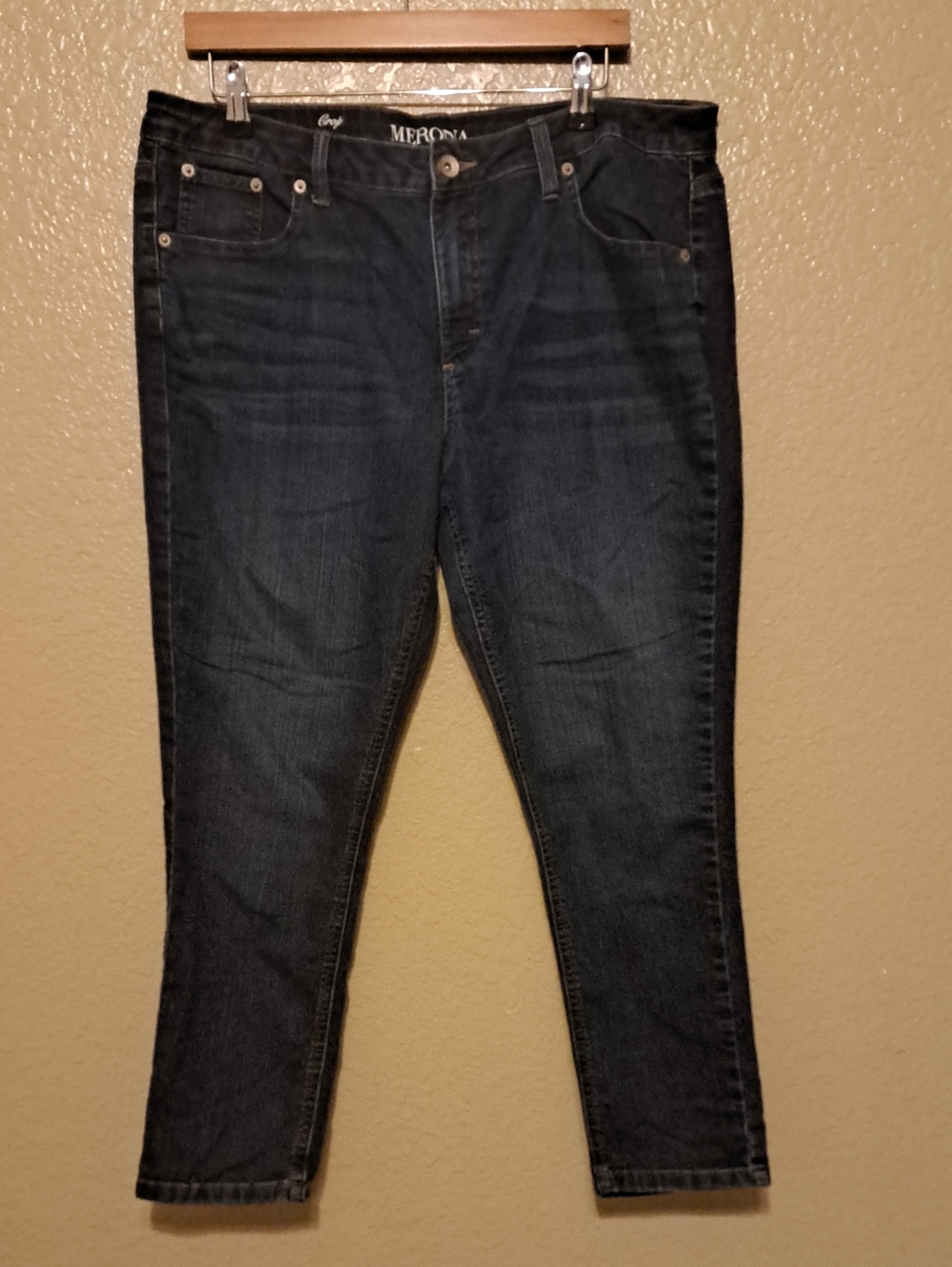 Merona Women's Indigo Skinny Jeans. Size 18R.